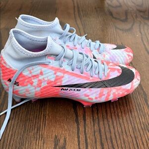 Nike mercurial superfly 9 cleats size 4.5y